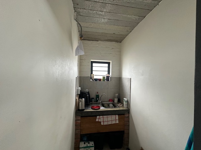 To Let commercial Property for Rent in Maitland Western Cape